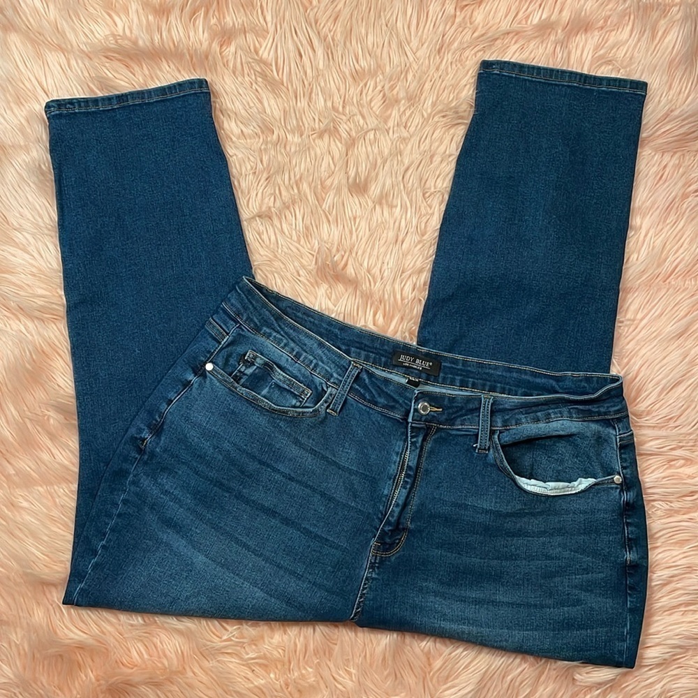 Judy Blue Dark Wash Mid Rise Skim Fit Stretch Jean Size 22W